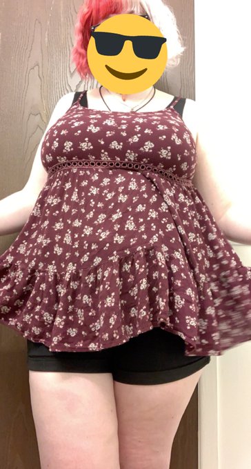 I don&rsquo;t like my face in this but it&rsquo;s hot as fuck outside  If this keeps up I&rsquo;m gonna be half naked all<a href="/tag/apclips"class="tags"><span>#apclips</span></a>