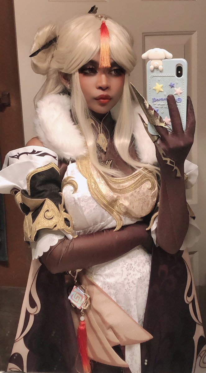 jaenakos's tweet photo. my fav genshin cosplays so far 🥳 https://t.co/SGC7DWqnBe