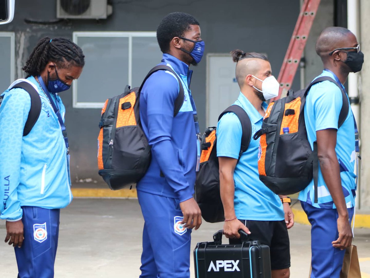 Perdieron Jugadores con Covid.
Llegaron a Panamá mermados.
Les faltaba inclusive implementos para jugar (Adidas Panamá les apoyó)..

Y así salieron con Pundonor a defender su Bandera...
Gracias Anguila por Honrar este deporte 👏🏼👏🏼👏🏼👏🏼