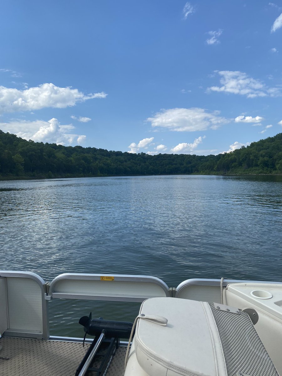 MonkeyBcool123's tweet photo. Today was a good day. #LakeLife #FloatingWithFriends https://t.co/JEGVzzVB8v