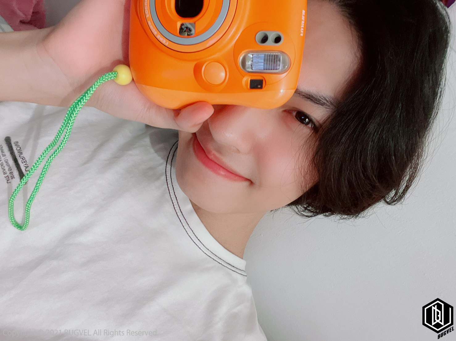 BUGVEL GUNO チェキ