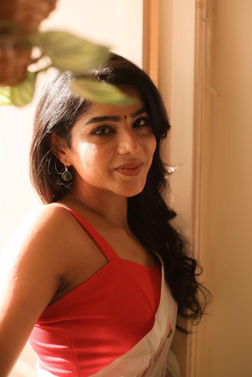 Pavithra chlm 😍🙈 sleeveless semaya irukiya d 😍🤩
Her akkul folds 2 layer's 
@armpitdannyb @Pitsworld1 @KREditz08 @shanuu786 @AddictorKajal @armpitlover2627 @Shriyamania @Actress_boobs @charlesJohn08 
#armpitlover 
#armpitsmell 
#armpitssniffing