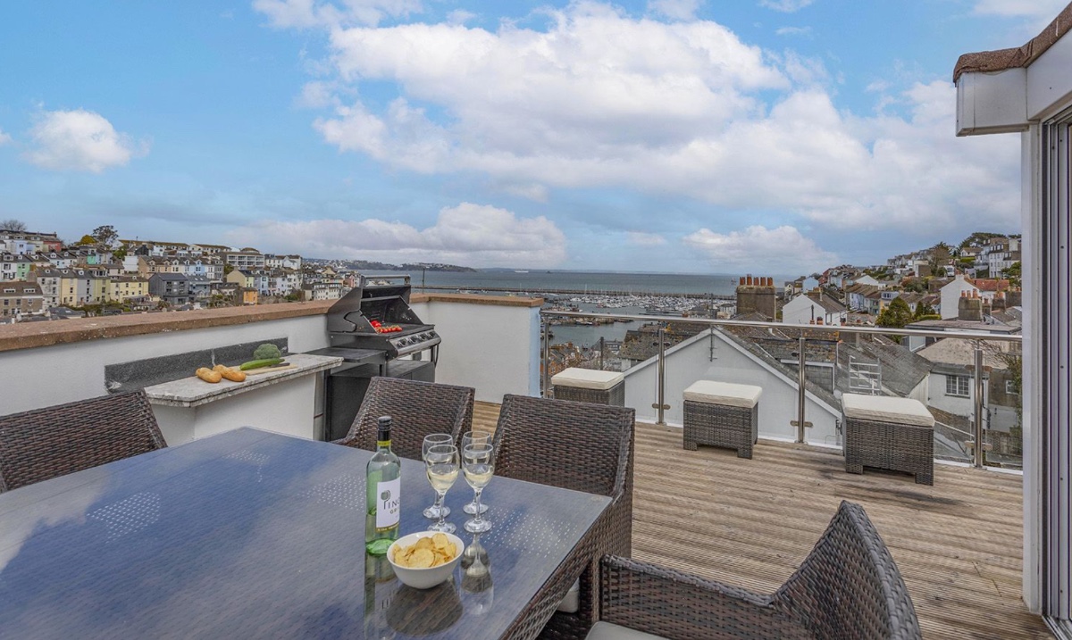 Brixham Holiday Homes | The sea view specialists (@brixhols) on Twitter photo Planning a great group getaway for later in the year? From individual larger homes to those that can be booked together (we're looking at you Anzac and Kings Quay Apartments 1&2) we've got great choices - all with a sea view too! ow.ly/cSU250F38y7 
ow.ly/8lxz50F38y6 Planning a great group getaway for later in the year? From individual larger homes to those that can be booked together (we're looking at you Anzac and Kings Quay Apartments 1&2) we've got great choices - all with a sea view too! ow.ly/cSU250F38y7 
ow.ly/8lxz50F38y6