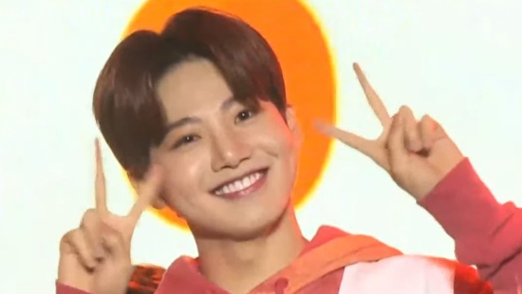 AllAboutJunkyu's tweet image. look at his proud face after winning 😆