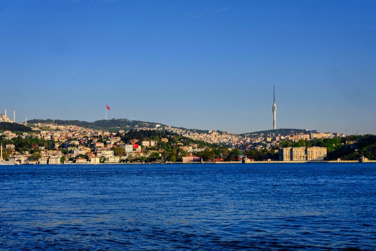 camlicakule's tweet photo. İyi pazarlar !
Have a nice sunday !
#ÇamlıcaKulesi #CamlicaTower
#istanbulview #bosphorusbridge #istanbullovers #istanbultrip #istanbulturkey #istanbullove https://t.co/nZ5RLDnGt0