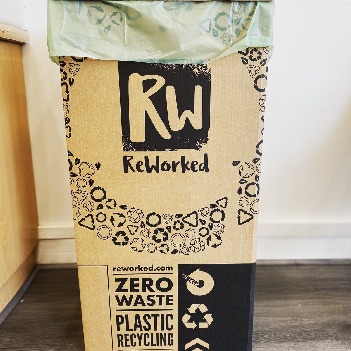 PageAndSmall's tweet image. PPE has and continues to be necessary but the eco effects of all this additional waste has played on our minds for some time. By purchasing this ppe recycling box, we hope to offset some of that damage. 💚🌍♻️😷
#recycling #opticians #pageandsmallopticians #Charlton