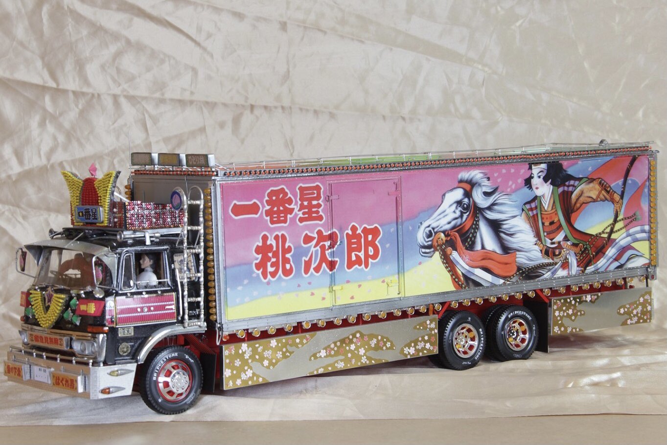 耐熱 二層 足あとぐらす (M) 青島文化教材社 1/32 トラック野郎
