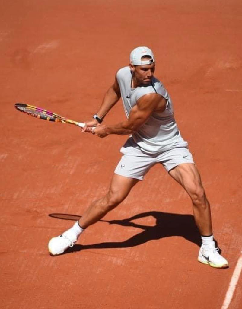 KJ_Rouse's tweet photo. @le_bu_te Can’t look past El Rey Del Clay https://t.co/4CXBDuSk7u