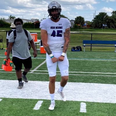 Baller: <a href="/barnescorey321/">Corey Barnes</a> JUCO P 6’9 230. <a href="/ASAMiamiFB/">ASA Miami Football</a>  C/O 2021.  HL hudl.com/video/3/267909…