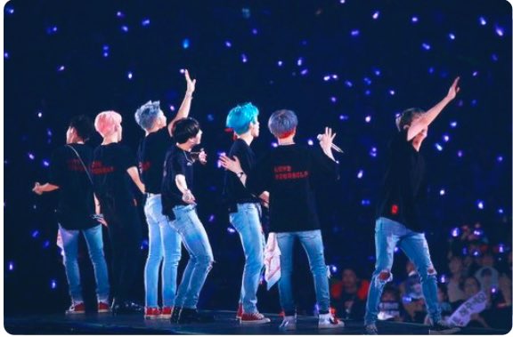 katbernmari's tweet photo. Whatever you say about them, will always be an ARMY.πππ #APOLOGYTOBANGTAN #RESPECTBANGTAN https://t.co/BSLMvoSEuI