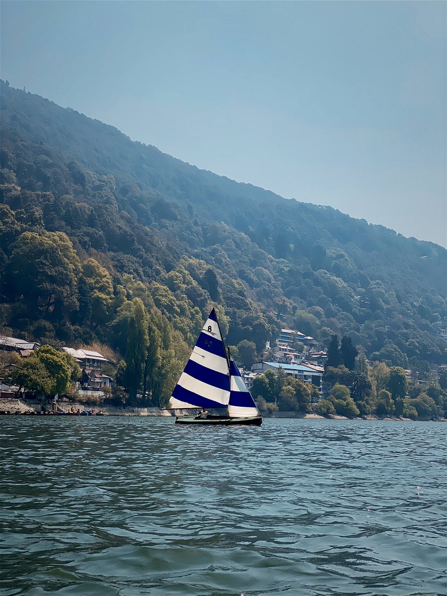 AnthwalVaibhav's tweet photo. There once was a ship that put to sea
The name of the ship was the Billy of Tea
The winds blew up, her bow dipped down #photography #nainital #Uttrakhand https://t.co/LDv1iW7zhm