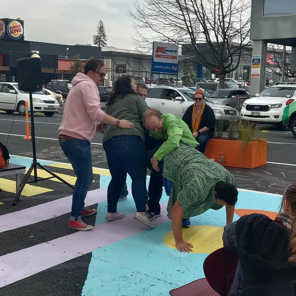 kellifrmthetron's tweet photo. The other side to the Innovating streets story... Hamiltonians coming together to laugh, be creative, perform and be entertained.
#innovatingstreets #kirikiriroastreets https://t.co/1OSo337orG