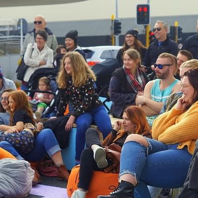 kellifrmthetron's tweet photo. The other side to the Innovating streets story... Hamiltonians coming together to laugh, be creative, perform and be entertained.
#innovatingstreets #kirikiriroastreets https://t.co/1OSo337orG