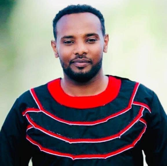 TakeleUma's tweet image. አመንሲሳ ኢፋ ፤ የኦሮሞ ሙዝቃ ጀርባ አጥንት። 
-
Amansiisaa Ifaa ,Lafee dugdaa Muuziqaa Oromoo!
-
Amansiisaa Ifaa ,the guy behind modern Oromoo music !!