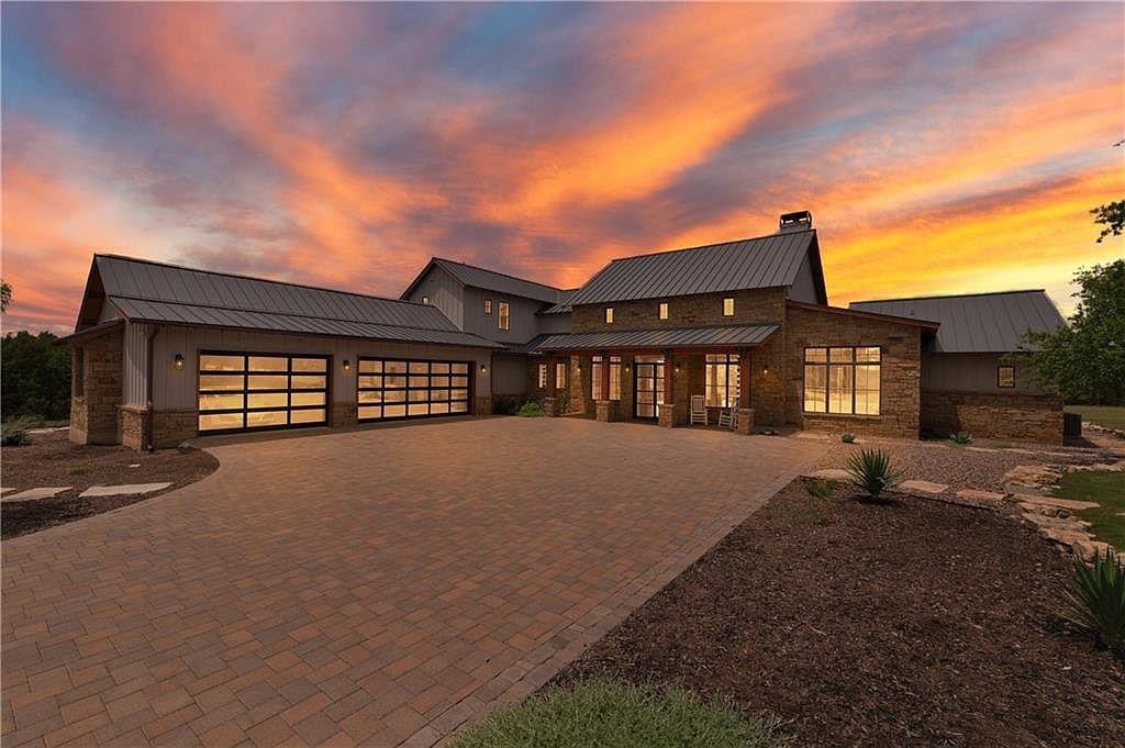 barndominium_us's tweet photo. TEXAS https://t.co/HraqgPDQrk