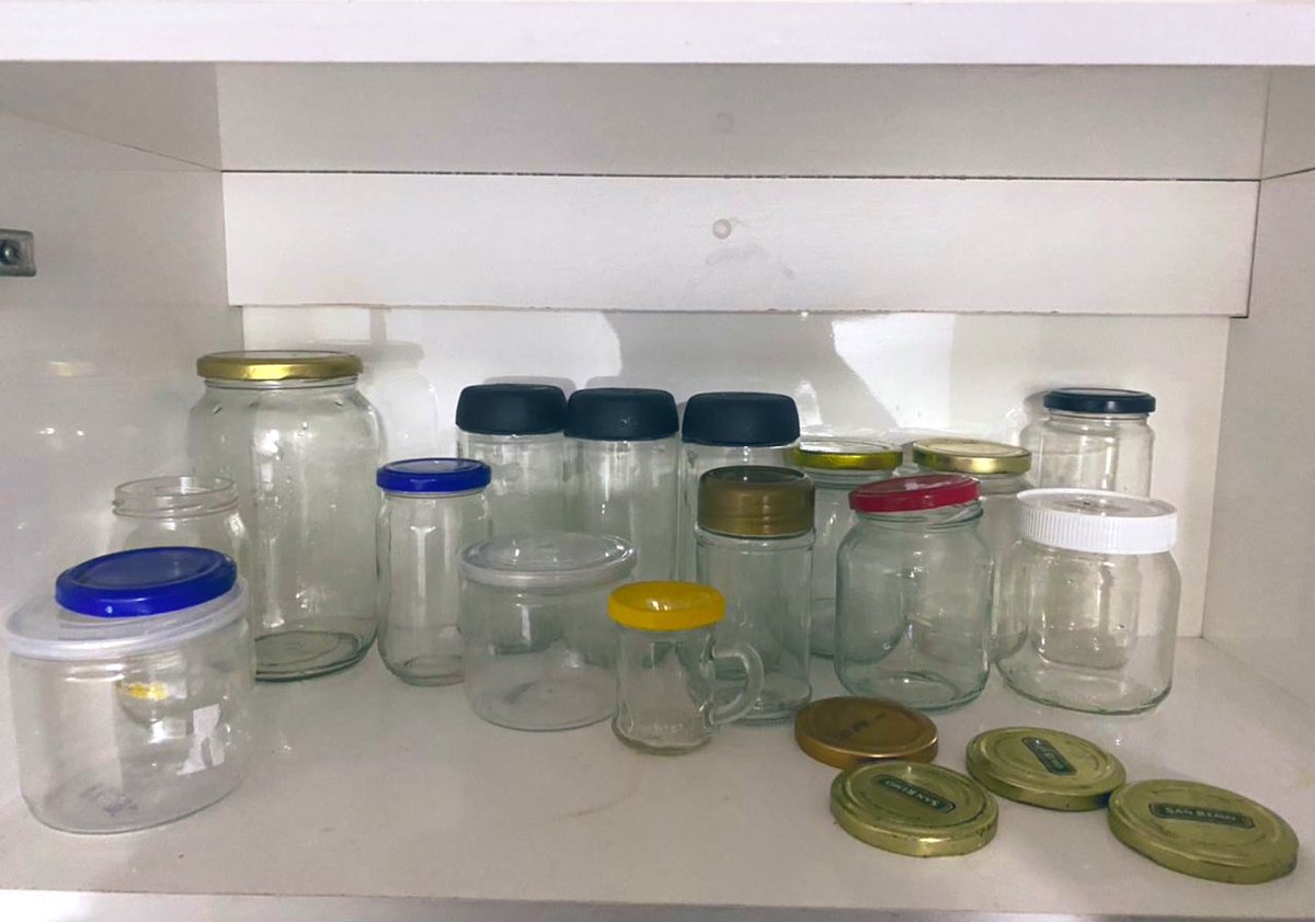 emmenkaigen's tweet photo. Here’s ur home work for next Ramadan.
Dedicate a shelf for used bottles and containers &amp; bags. 
We want to see your donations in such packagings next year. 
Collect the paper bags too, because we will NOT be taking any single use plastic bags next year. https://t.co/EEFzKqhNv3