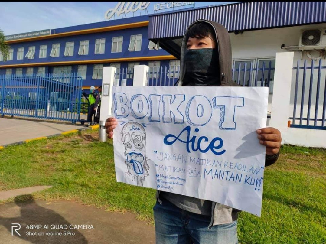 VickyIbrahim19's tweet photo. #BoikotAice_EsKrim_China 
Eskrim Aice rasa penindasan
Boikot jgn mkn eskrim aice🖕🖕 https://t.co/pDXjhNAIH6