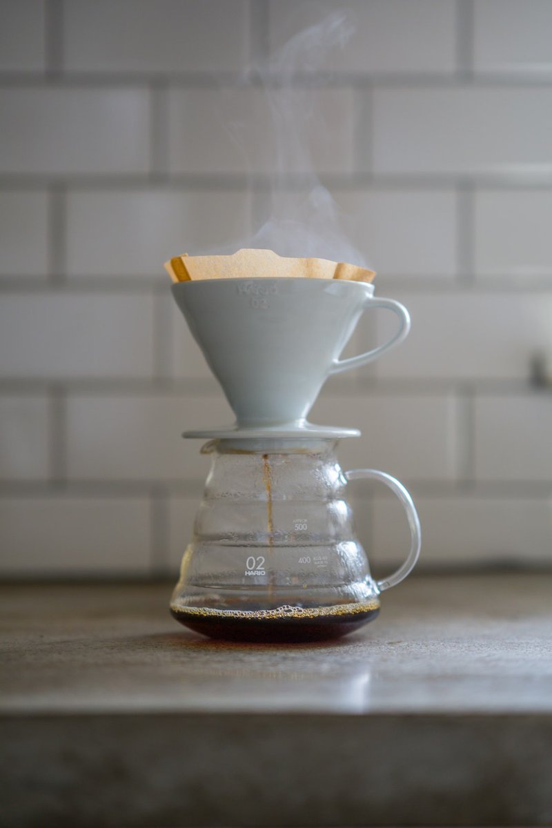 coffeeblogger1's tweet photo. In manual drip brewing, the coffee and filter are in the open air and the water is added by the barista, not by a machine.
Read more 👉 https://t.co/X9o7KbJl14
#PourOver #pourovercoffee #CoffeeBrewingMethods #CoffeeBrewingMethod #HowToBrewCoffee #ManualDripBrewing https://t.co/C5TpU6WWvB