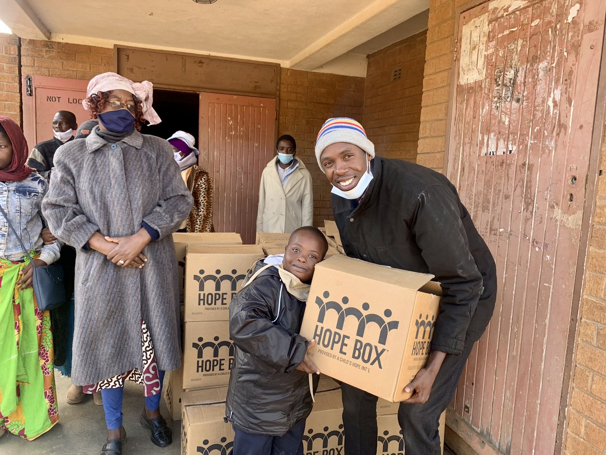 AlbertMavunga's tweet photo. Donated food &amp; shared the gospel to pple living with disabilities in the community that raised me in Nketa #bulawayo over 100 families received a months worth of food. @Bulawayo24News @BusisaMoyo @ChronicleZim @edmnangagwa @RModiByoSouth @nextlevel_zim @TravisHearn @jeffarington https://t.co/kZ8N8F67WQ