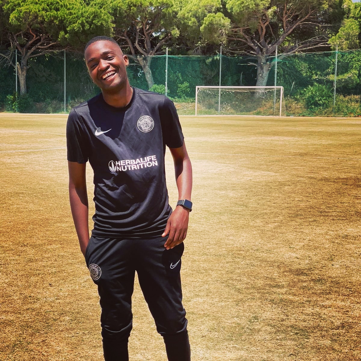 Jovenpep's tweet photo. That's the beauty of sport. Sometimes you laugh,sometimes you cry.
#BeGoodForNoReason 
#Youngpep 
@bennimccarthy17
@metsbarmby @FCMalagaCity @CDAlmunecarCity @online_zifa @FUZ_ZIM https://t.co/tfpcnum7RE