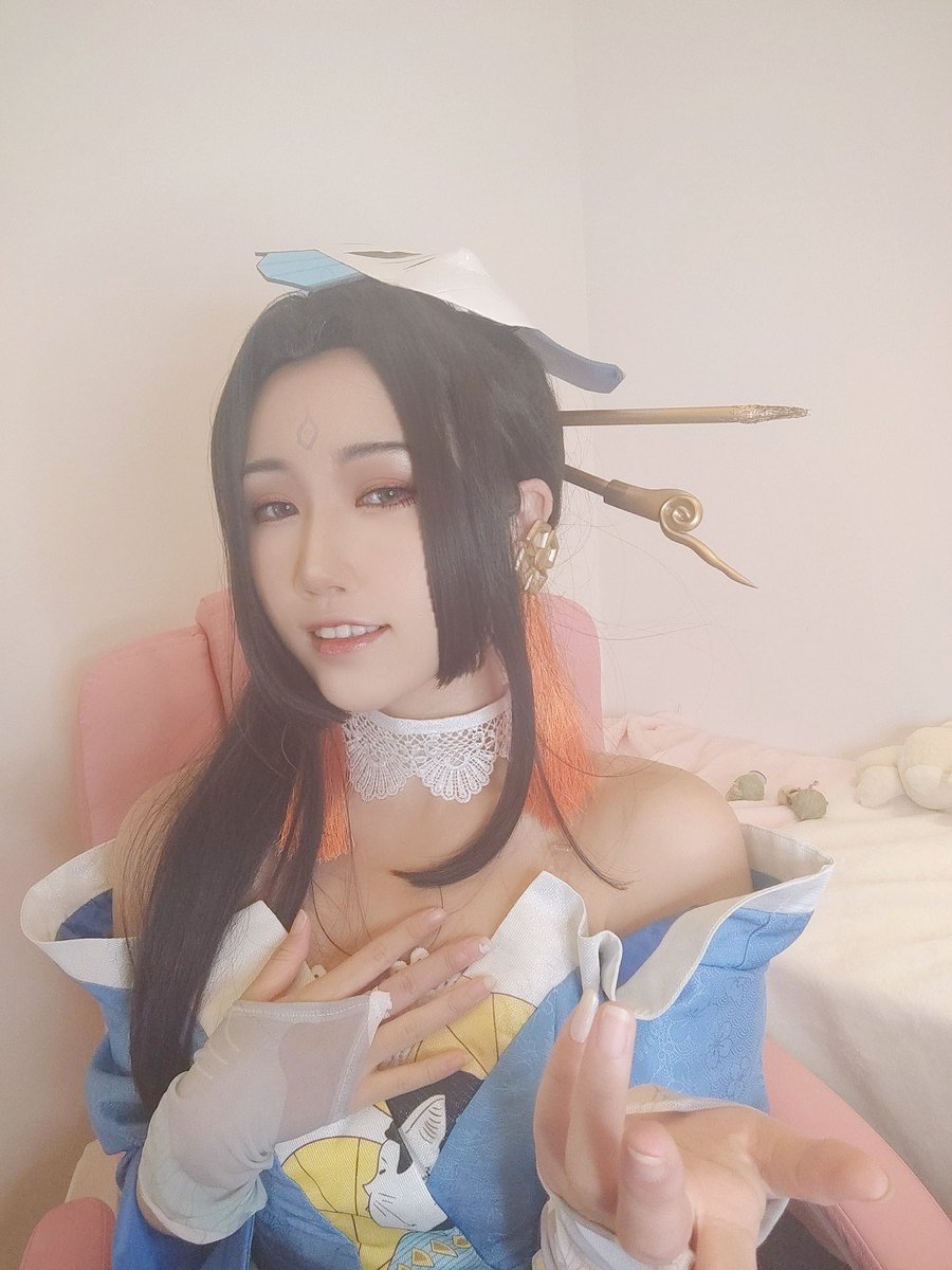 开始在b站直播了，欢迎小伙伴过来找我聊天呀！ https://t.co/iu3nf4nwmQ
