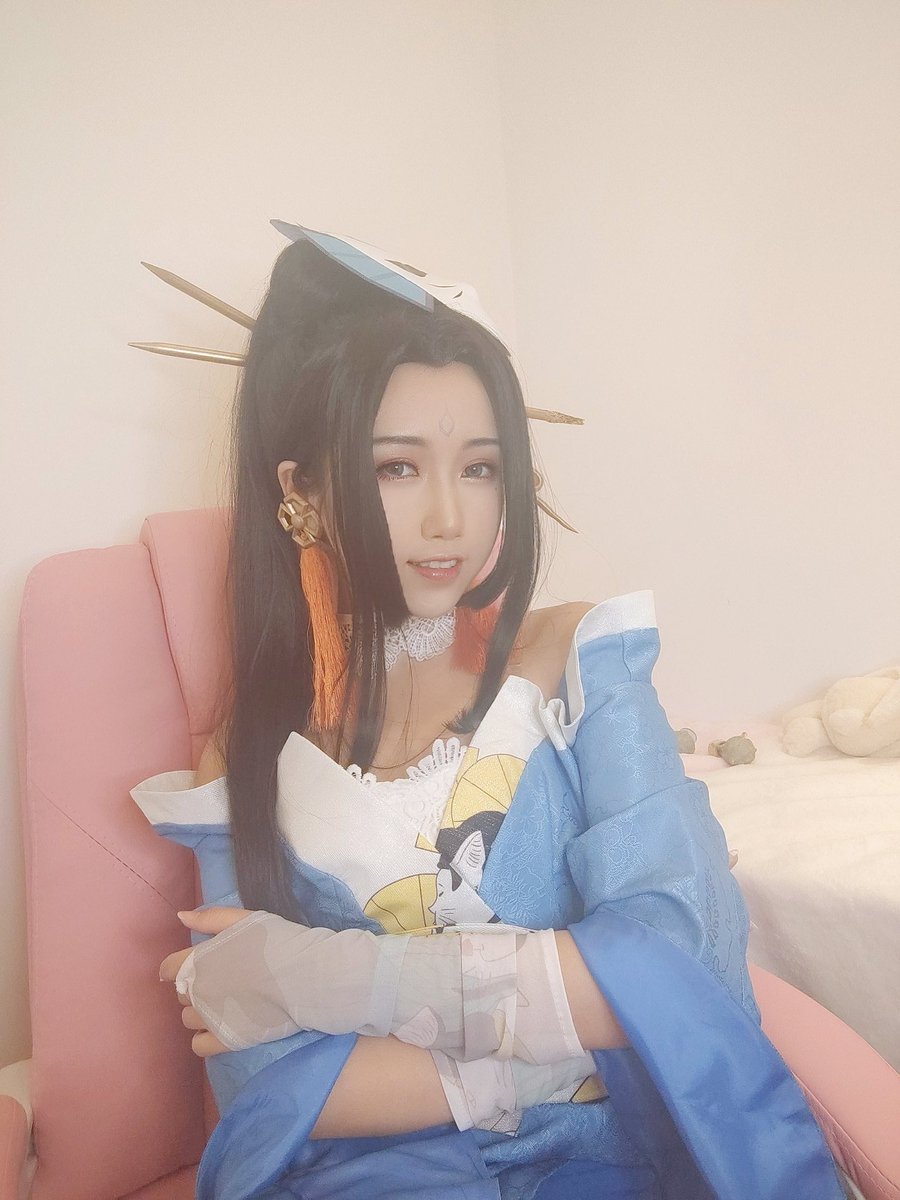 开始在b站直播了，欢迎小伙伴过来找我聊天呀！ https://t.co/iu3nf4nwmQ
