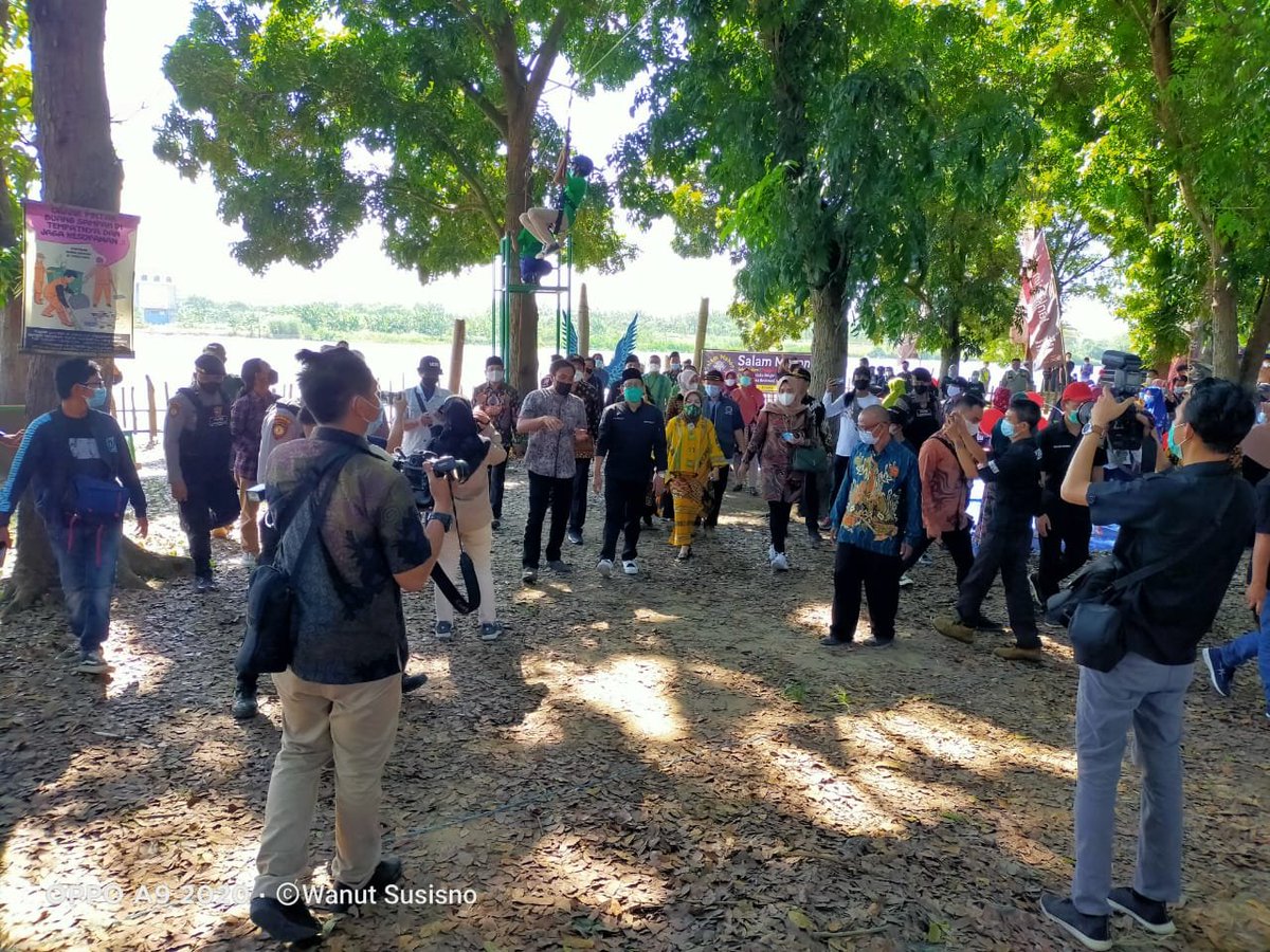 #GusMenteriSambangDeso
Bentuk Support dan Apresiasi Gus Mentri Kpd Desa &amp; BUM Desa
#tppijatim
#tppilamongan
<a href="/jokowi/">Joko Widodo</a>
<a href="/halimiskandarnu/">ABDUL HALIM ISKANDAR</a>
@Kemendespdtt
<a href="/ditjenpdp/">Ditjen PDP Kemendes PDT</a>
<a href="/malik_haramain/">malikharamain</a>
<a href="/imansyukri/">Iman Sukri</a>
<a href="/taufikmadjid71/">IG : taufik.madjid</a>
@yusradaridesa
<a href="/azzameldzikrie/">#SantriIndonesia</a>
<a href="/tppkemendes/">TPP KEMENDES</a>
<a href="/BerandadesaID/">#KangenDesa</a>
<a href="/DewantoAndry/">Andry dewanto Ahmad</a>