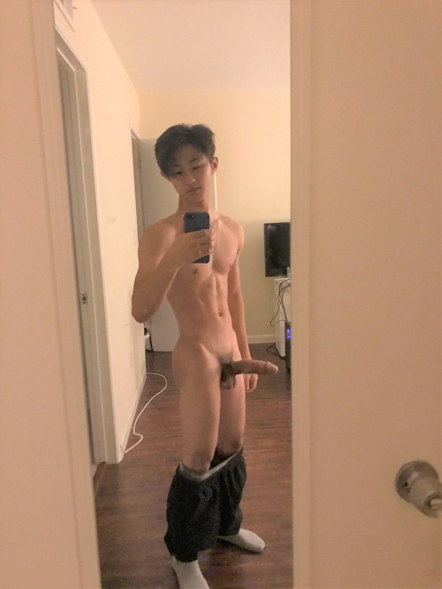 hoidongdzam's tweet photo. Bé nhà ở đâu đấy https://t.co/FfgNi3bGGM