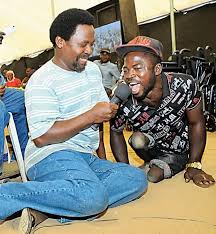 Ade_Oluwatosin's tweet photo. Thread 
I believe in the resurrection of the dead. People still wake up in the morgue and days of being dead

We are people of faith, the stone can still be roll away

God never kills anyone, GOD IS LIFE NOT DEATH. Infact death is God's enemy

TB JOSHUA 
#KeepitOn https://t.co/aQq2zDZvbR