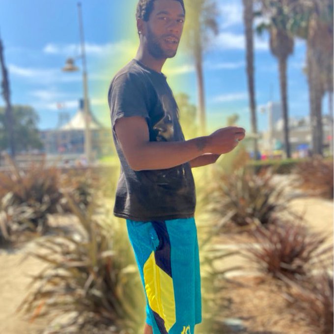 Come hangout with me on #BIGOLIVE https://t.co/gPHV2S6LAb https://t.co/9CvzPg3j5R<a href="/tag/bigolive"class="tags">#BIGOLIVE</a>