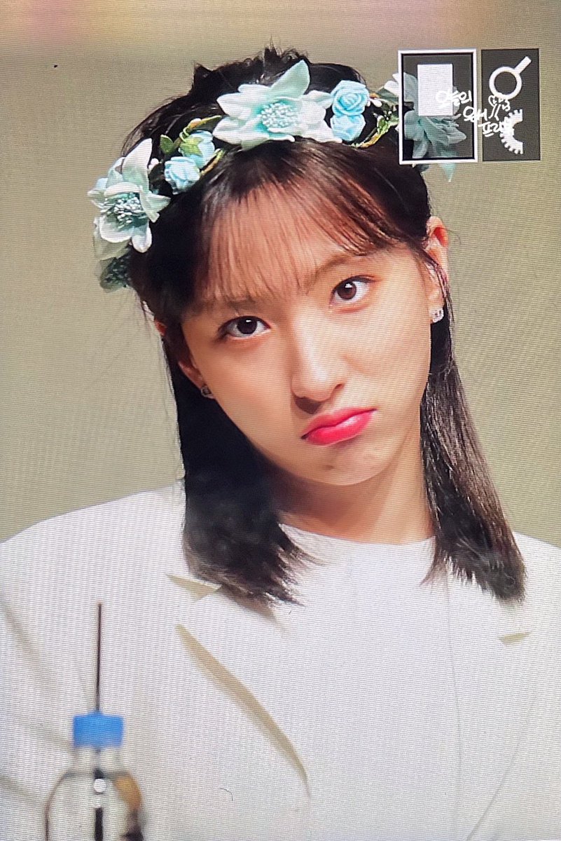 MellowTree_0527's tweet photo. 210606 아가야 벌써 보고싶어... #우주소녀 #은서 🖤 https://t.co/YHqt10ONLp