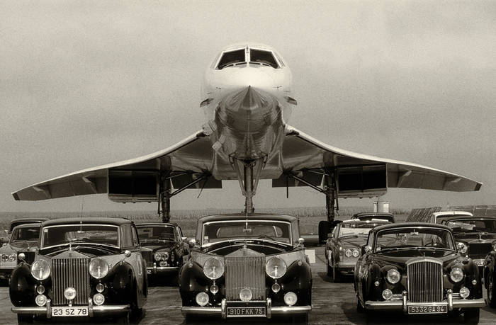 No idea about this photo, but a really interesting photo all the same! #supersonicsunday #aviation #Concorde #SST #supersonicc #aircraft #avgeeks #AvGeek