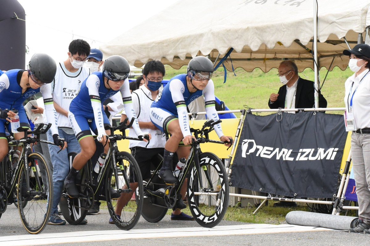 Yachikenta0706's tweet image. チームタイムトライアルは、パンクで8位という順位でした。
負けたレースから学べる事は多いので、自分が感じた事・チーム全体で感じた事を改善するために時間がかかりますが、しっかりと向き合いたいと思います。

#GNLab 
#essential2
 #WAKOS #csdesignworks
 #kyototoyota 
#yamatokogyo