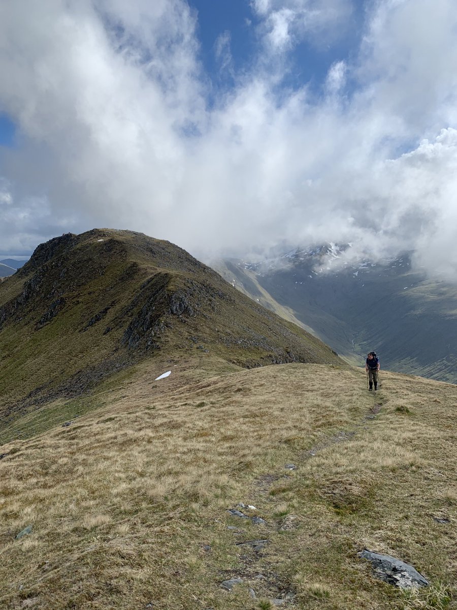 dektasker's tweet image. Some pics from Saturdays walk around loch Mullardoch. Boat in and out and 5 bagged. Epic trip in the blistering heat