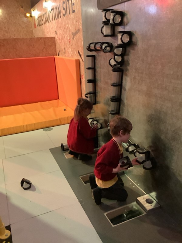 Raddlebarn_Sch's tweet photo. Before half term, Reception had a fantastic day at #MiniBrum, working with the @thinktankmuseum team to continue our Mini Designers project. We were so lucky to be the only visitors and want to thank all at MiniBrum. https://t.co/Hmnt4Nqo2A