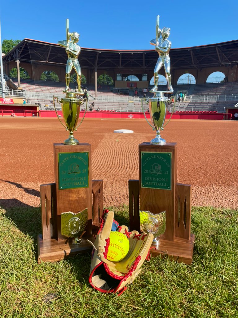 OHSAASports's tweet photo. 🥎 #OHSAA SOFTBALL: After 736 long days, we will crown 4 new Softball State Champions TODAY. First pitch for the DI State Championship is at 10 AM. Check out the @NFHSNetwork live video stream, live stats and more at: https://t.co/dAQ27ZIUBU. Tickets: https://t.co/VwAUW49tRL https://t.co/V1qcgGKDZi
