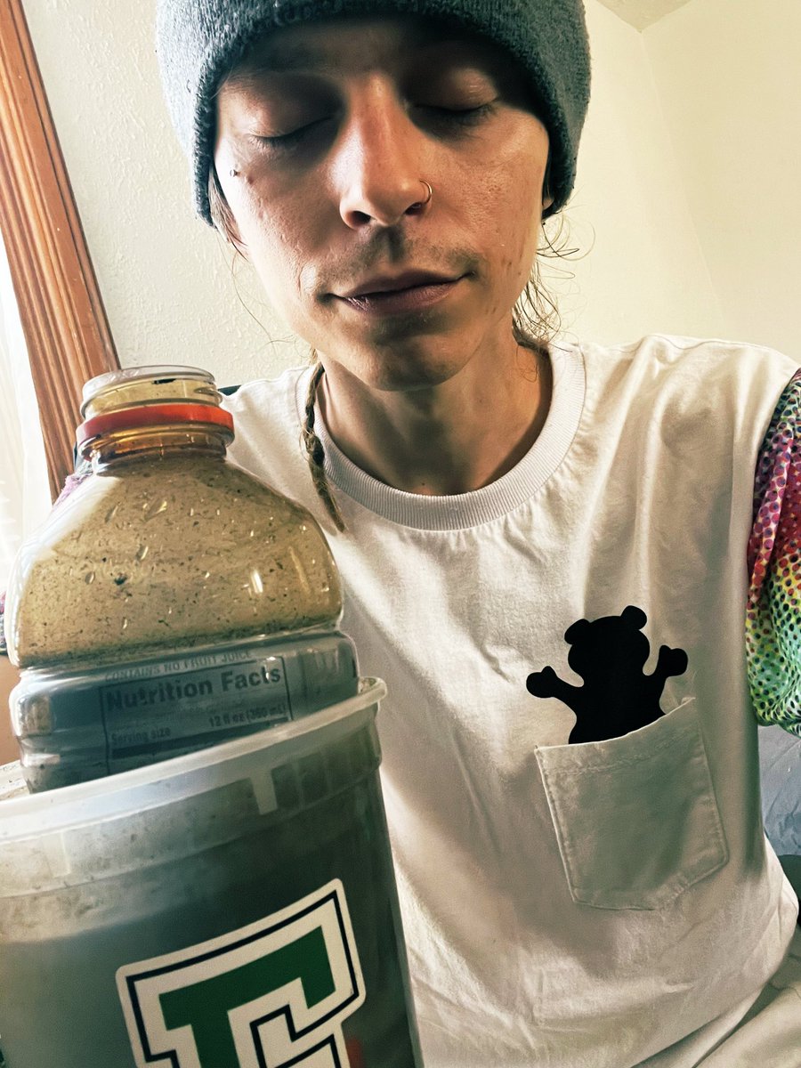 oliverspitts's tweet photo. i don’t skate, just grind ☮️💟 #OnlyLIVEReal https://t.co/7Vaw1Xcyjz