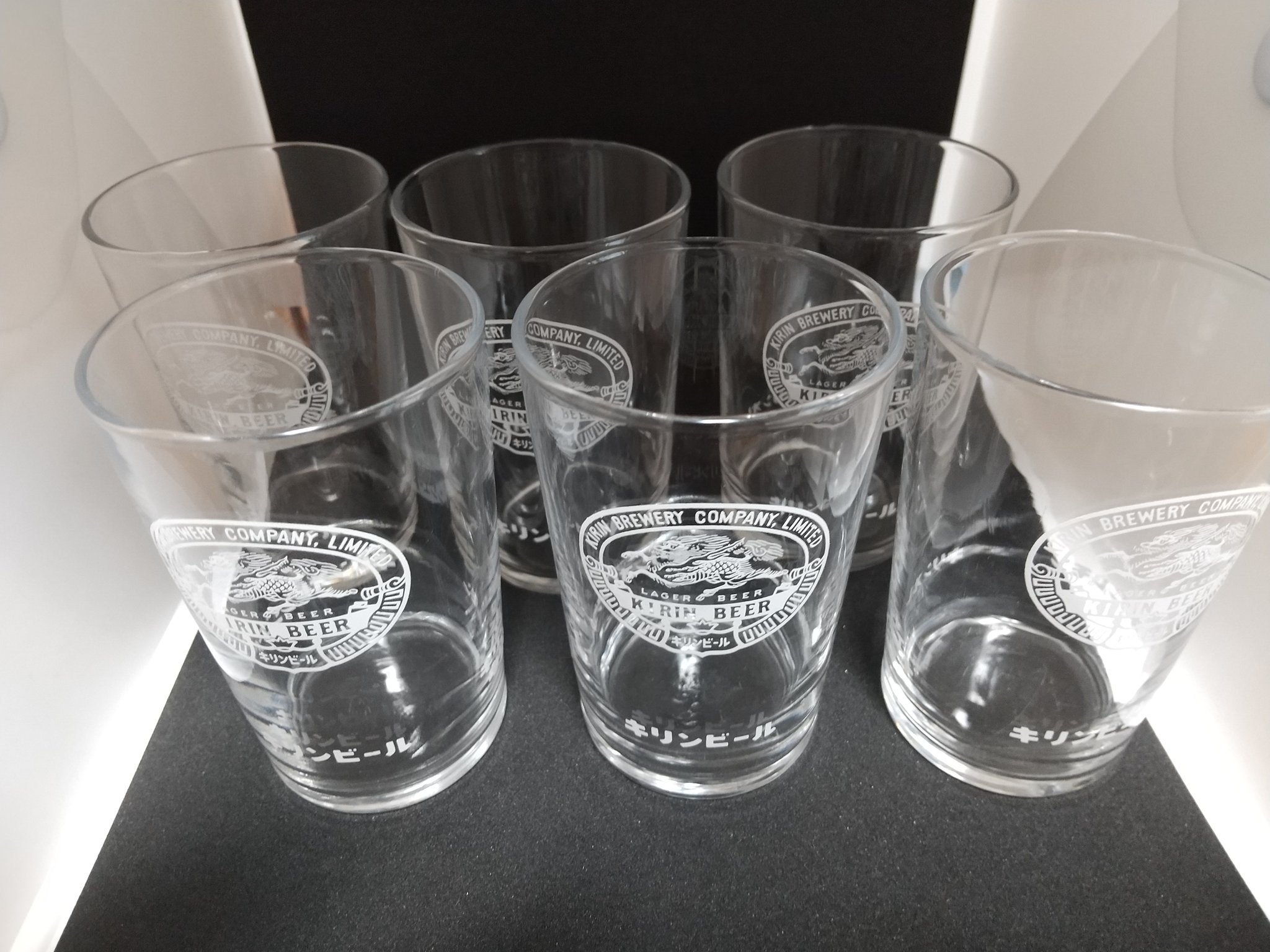 パンあん 生ビールをジョッキで大量に飲むより よく冷やした瓶ビールを飲む方が好きなんですよ 外で飲む時も瓶 最初から最後まで美味しく飲めると思うっす そして このグラスが最適かなと ヤフオクでゲットしました 瓶ビール T Co