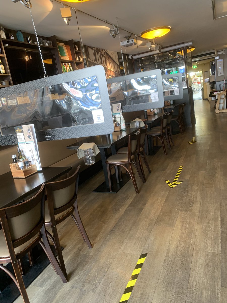 We zijn er weer klaar voor: binnen, buiten, in de zon of in de schaduw. Zien we je voor de lunch, borrel of diner?
Reserveren 0703903508 of via tons.nl
Fijne zondag😎🥳