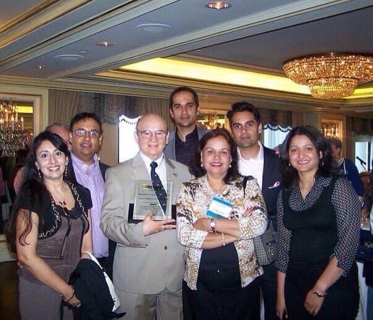 grajhans's tweet photo. #lifeachievement 12 years ago today #ACGIH awarded me with their most prestigious award "Meritorious Achievement Award" at #AIHce, Toronto. Obviously I celebrated it with my family. #fb reminded me today that this family picture of mine was the most liked picture of that year. https://t.co/SeeusSUB8D