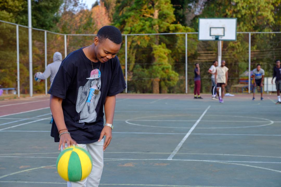 SibuWild's tweet photo. Working up the sweat to enjoy an ice coldโ.
@CastleLite_SD
@Paco_szl
#throwback
#influenceX
#ExtraCold
Shots by :@Seawateralasea https://t.co/wMzgq5shI9