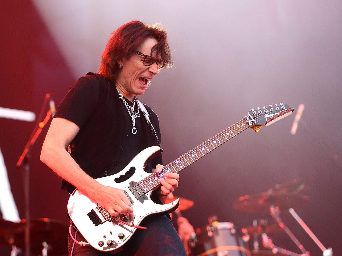 Happy Birthday to Steve Vai, 61 today. 