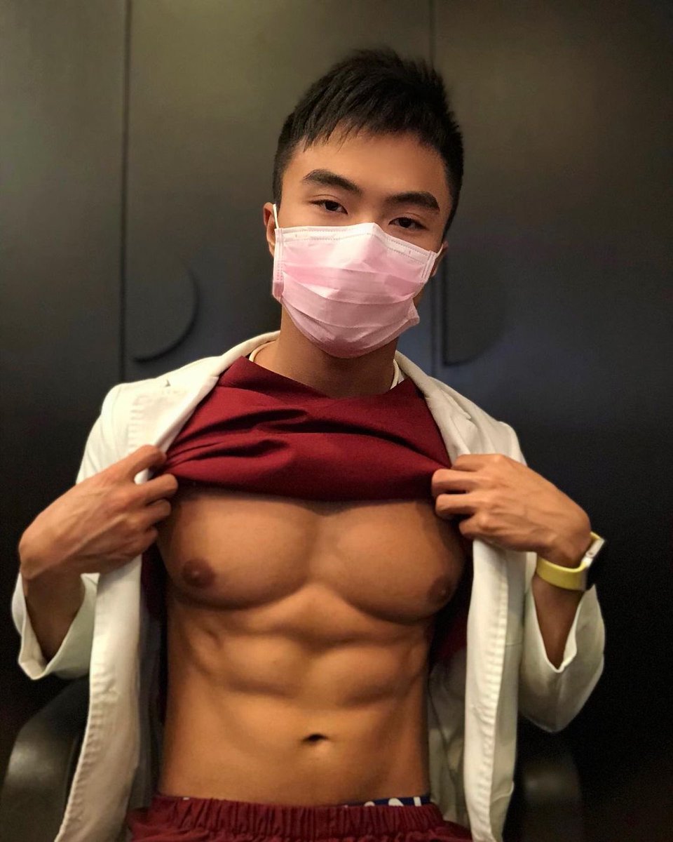 hotasiandudes's tweet photo. Yummy pecs https://t.co/HDfwy0Wdm1