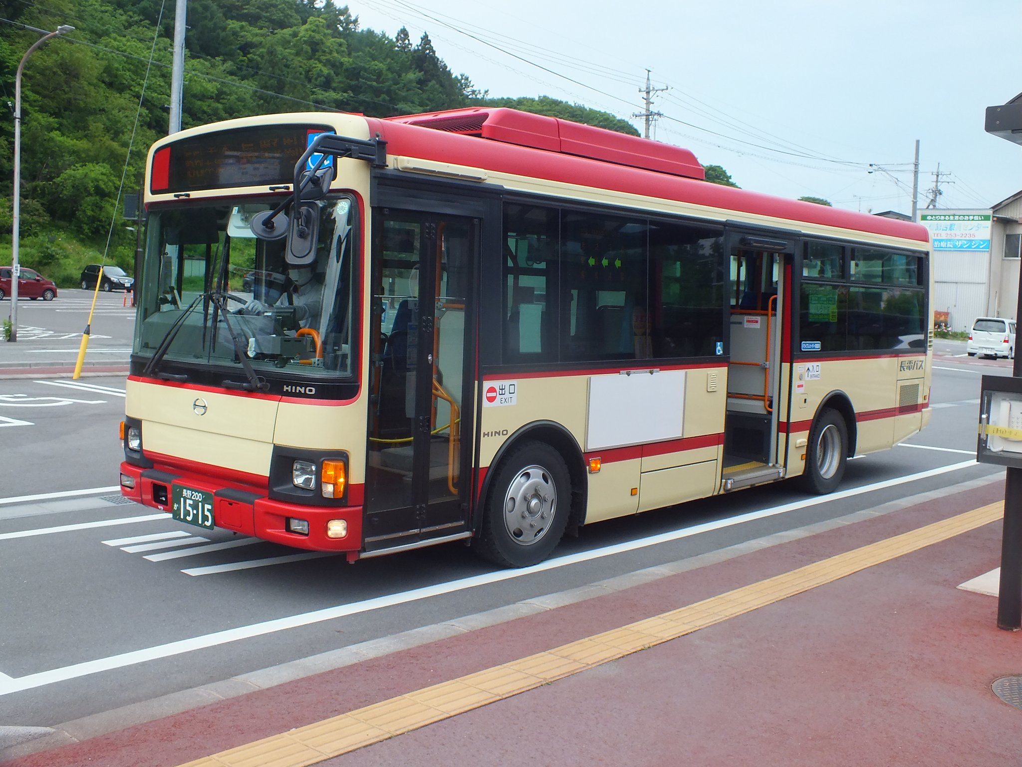 長電バス 日野 レインボー II ノンステップバス 2台セット 長電バス 日野 レインボー II ノンステップバス 2台セット