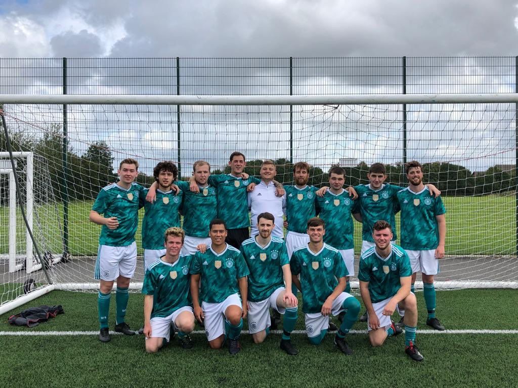 NaylorsfieldFC's tweet image. Anyone need a new replica kit for next season go and follow @LivKitMan on twitter, this is the fella we got all our kits from and he has just started back up again, Brilliant prices and top quality