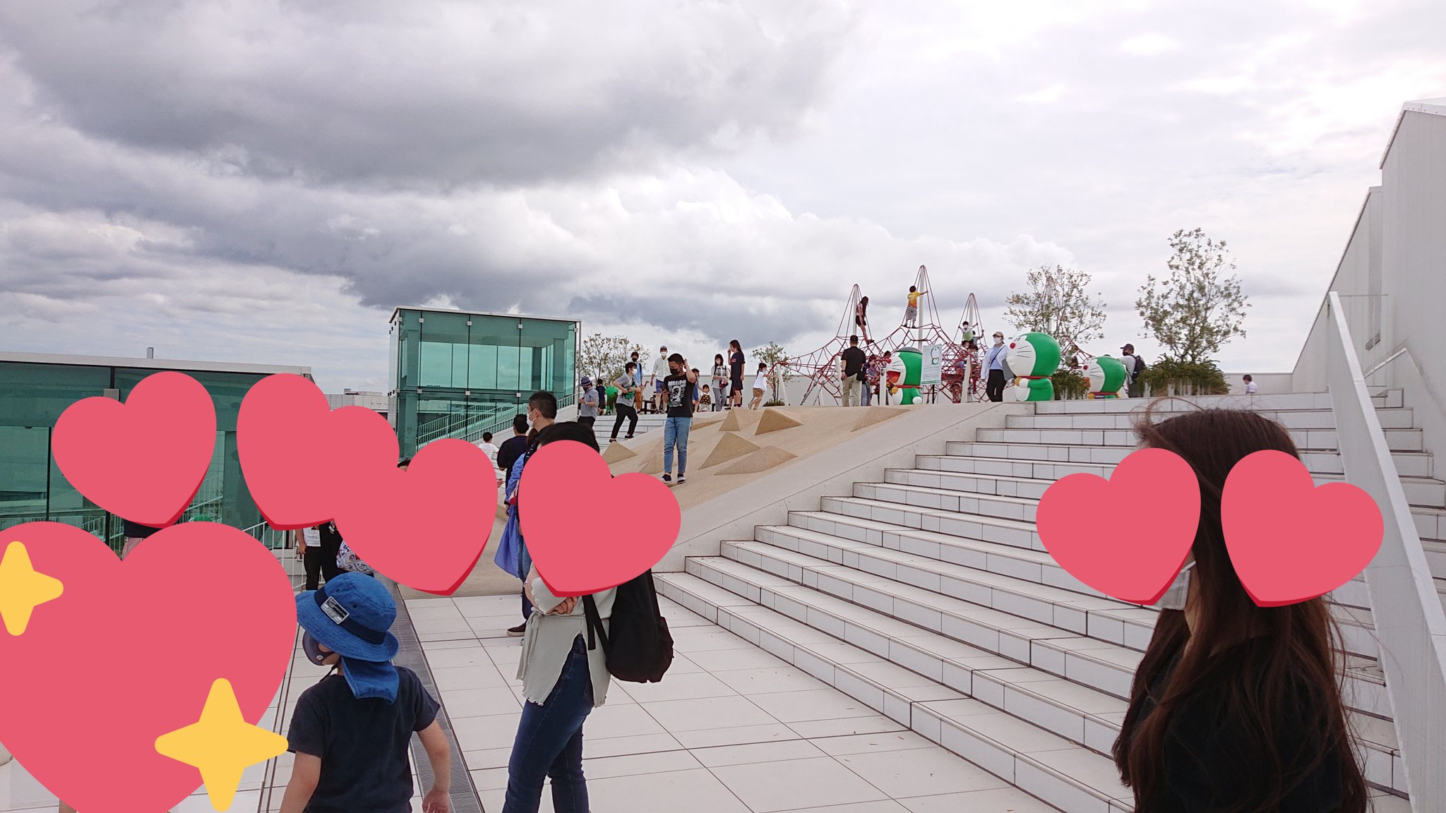 湊よりこ 昨日 久しぶりに横浜ベイサイドマリーナ いったんですけど リニューアルしてました 特にすごいのがユニクロ館で 建物全体が滑り台や子供の遊び場になっていて ドラえもんも50体くらいいた さいこー 小学校以下のお子さんがいたら 湊よりこ 昨日 久しぶりに横浜ベイサイドマリーナ いったんですけど リニューアルしてました 特にすごいのがユニクロ館で 建物全体が滑り台や子供の遊び場になっていて ドラえもんも50体くらいいた さいこー 小学校以下のお子さんがいたら