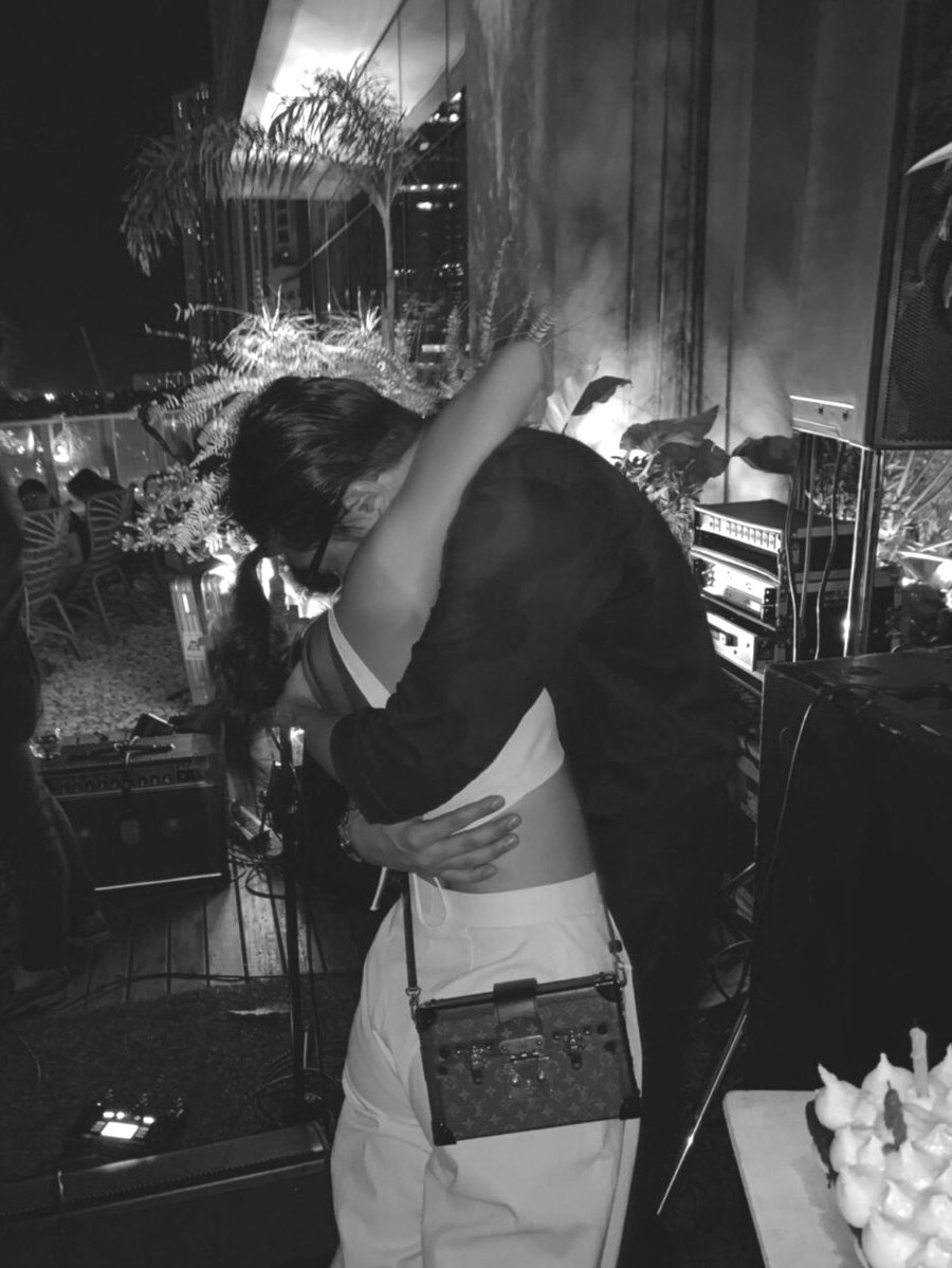 baesuals's tweet photo. Be with someone who will take care of you. Not materialistically, but take care of your soul, your well being, your heart. https://t.co/AAOINps9GS