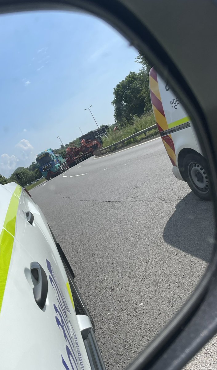 Suff_highways's tweet photo. We have crossed #CopdockInterchange, now heading to #NeedhamMarket @HighwaysEAST https://t.co/FFgZN288dZ