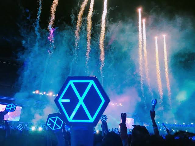 lostplanet1485's tweet photo. https://t.co/6UHWIznf3y

#엑소 #EXO #weareoneEXO
#DONT_FIGHT_THE_FEELING
#세훈 @weareoneEXO @B_hundred_Hyun https://t.co/yZGNEHwK7T