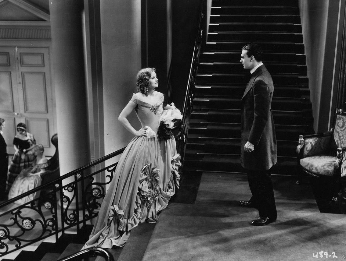 KrysLuvClassics's tweet photo. 🎞️ Romance. 1930.
🎬 Clarence Brown.
#GretaGarbo #GavinGordon https://t.co/Sh0mNyvbQP
